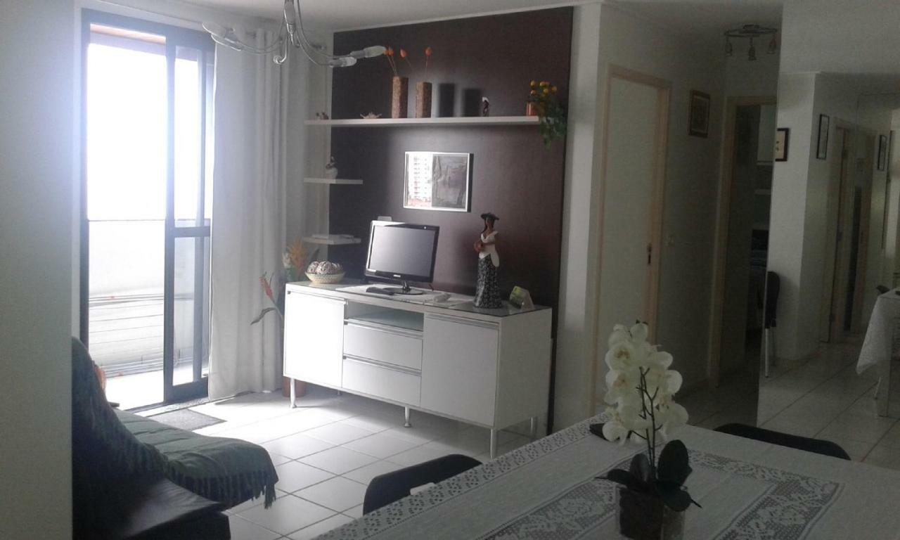 Maceió Na Beira Mar De Pajucara - Edificio Neo 2 - Apartamento Com 02 Quartos - Tem Varanda- Vista Lateral Do Mar - Avenida Doutor Antonio Gouveia 1081- Consumo Eletrico E Pago No Ckeck-Out 1Kwh E 1,35 Reias المظهر الخارجي الصورة